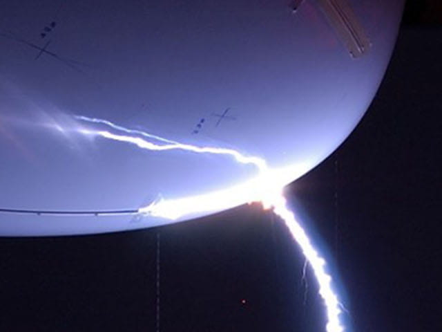 97ɫɫӰԺ Lightning Technology - protecting aviation